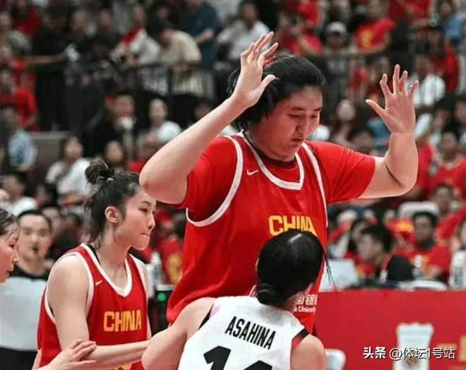 包含莱万多夫斯基遭遇五连败，日本队教练面临压力！的词条